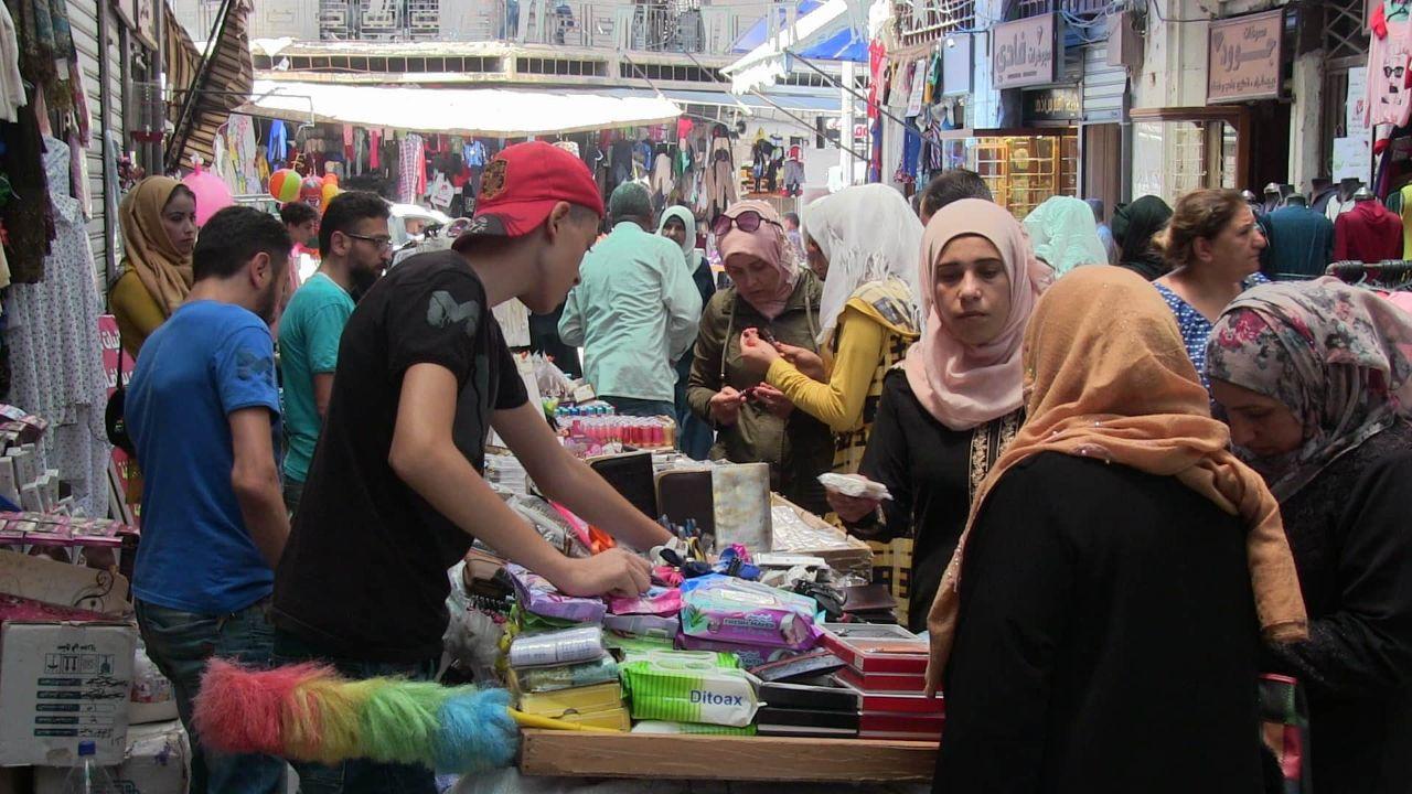 في أسواق حمص القديمة.. انطلاق مهرجان التسوق "سوريا بتجمعنا"